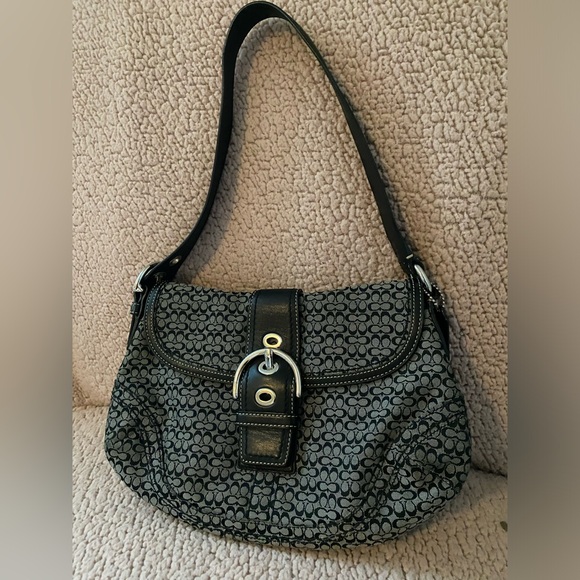 90s Coach Canvas & Leather Shoulder Bag - Picture 2 of 5